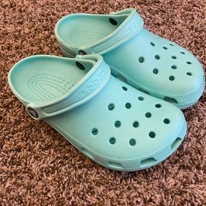 Women’s Teal Size 8 Crocs